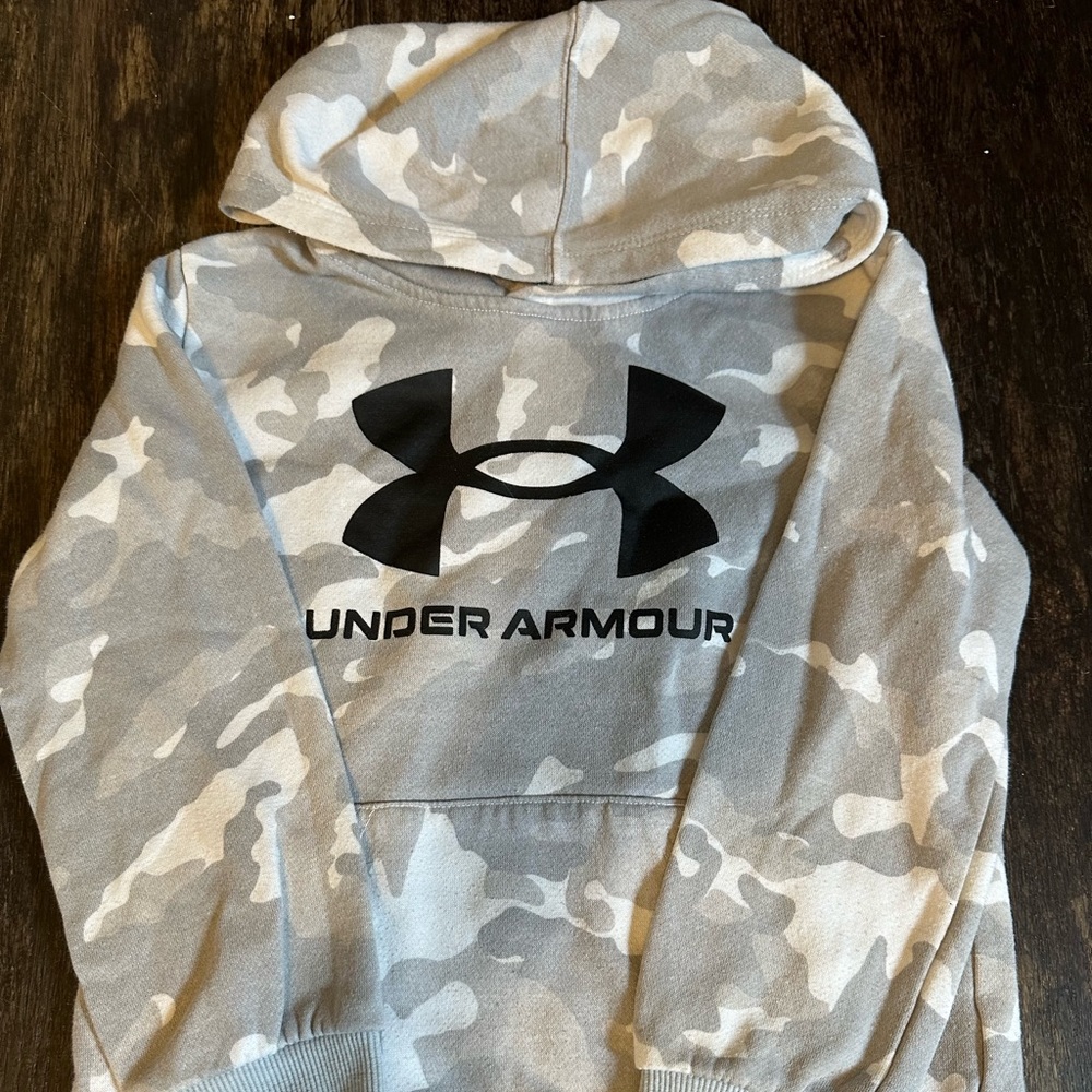 Under Armour Hoodie - Youth Size 6